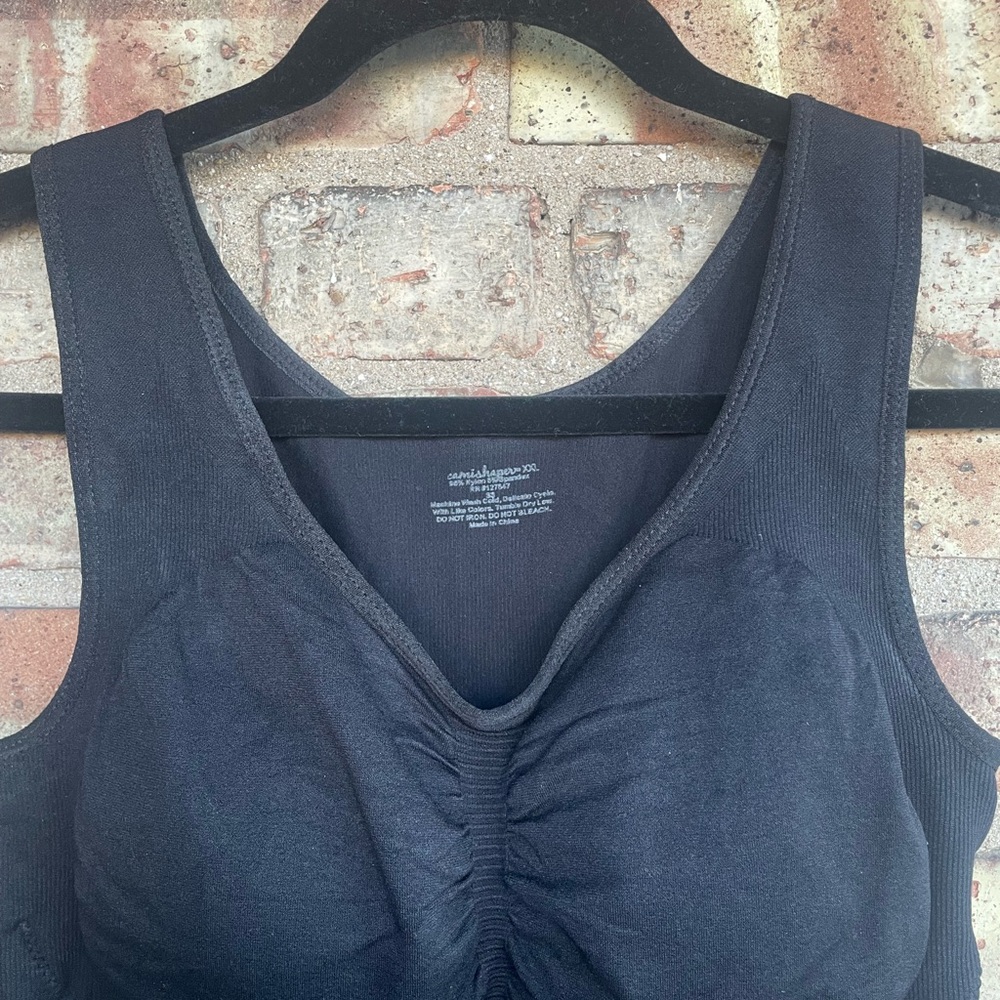 Camishaper Padded Tank🖤 - Picture 5 of 13